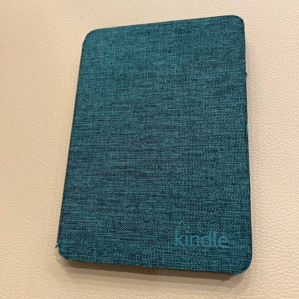 Amazon Kindle Cover. 2022 & 2024 Only..